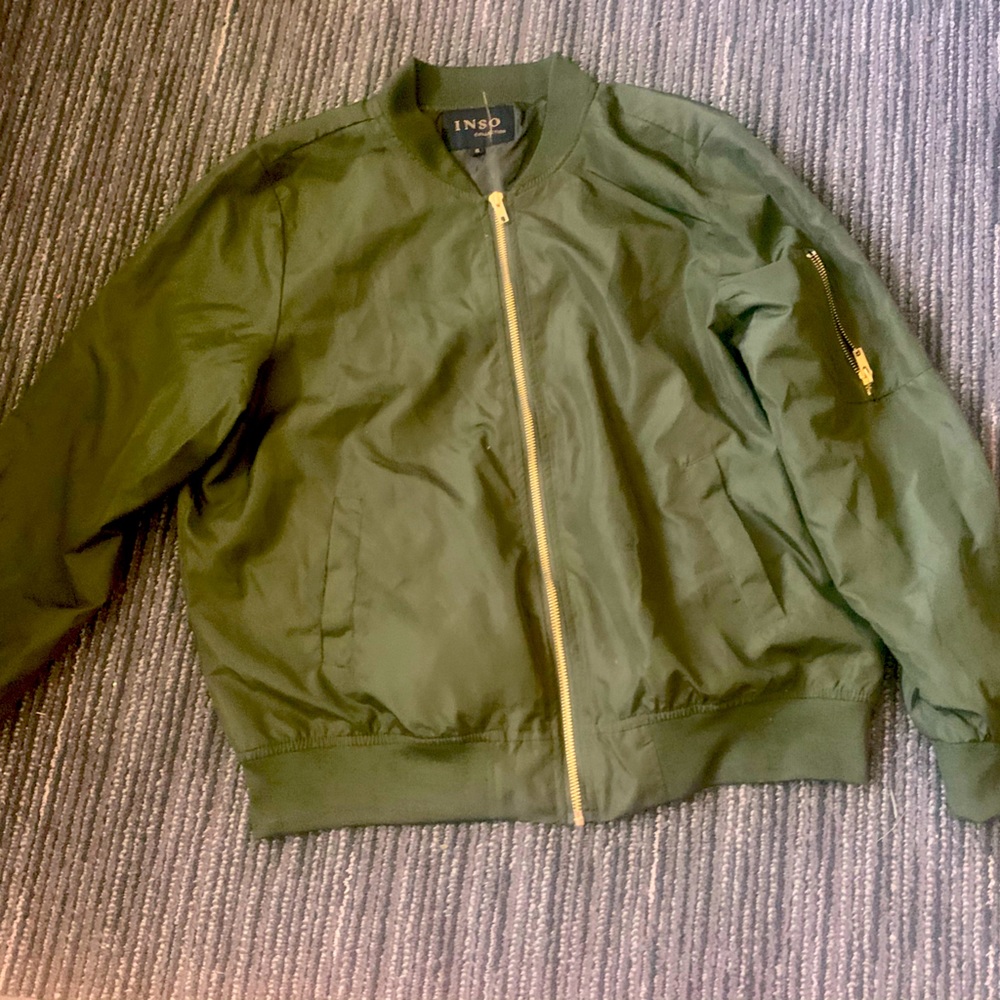Green light weight jacket